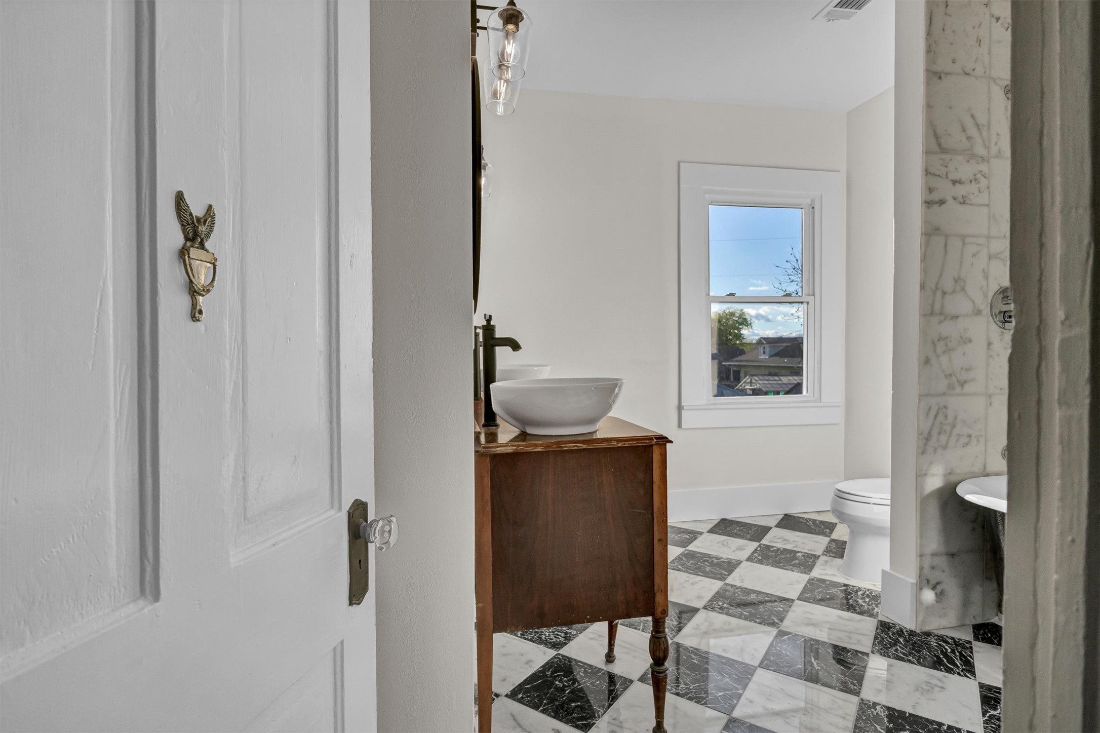 501 Branch Street Property Photo 27