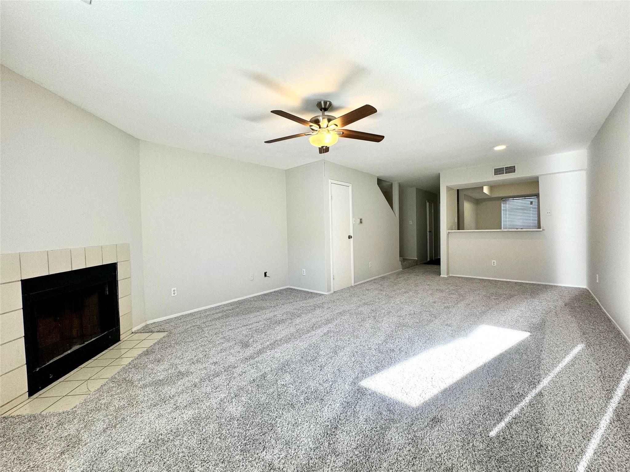 8644 Victorian Village Drive 8644 Property Photo 1