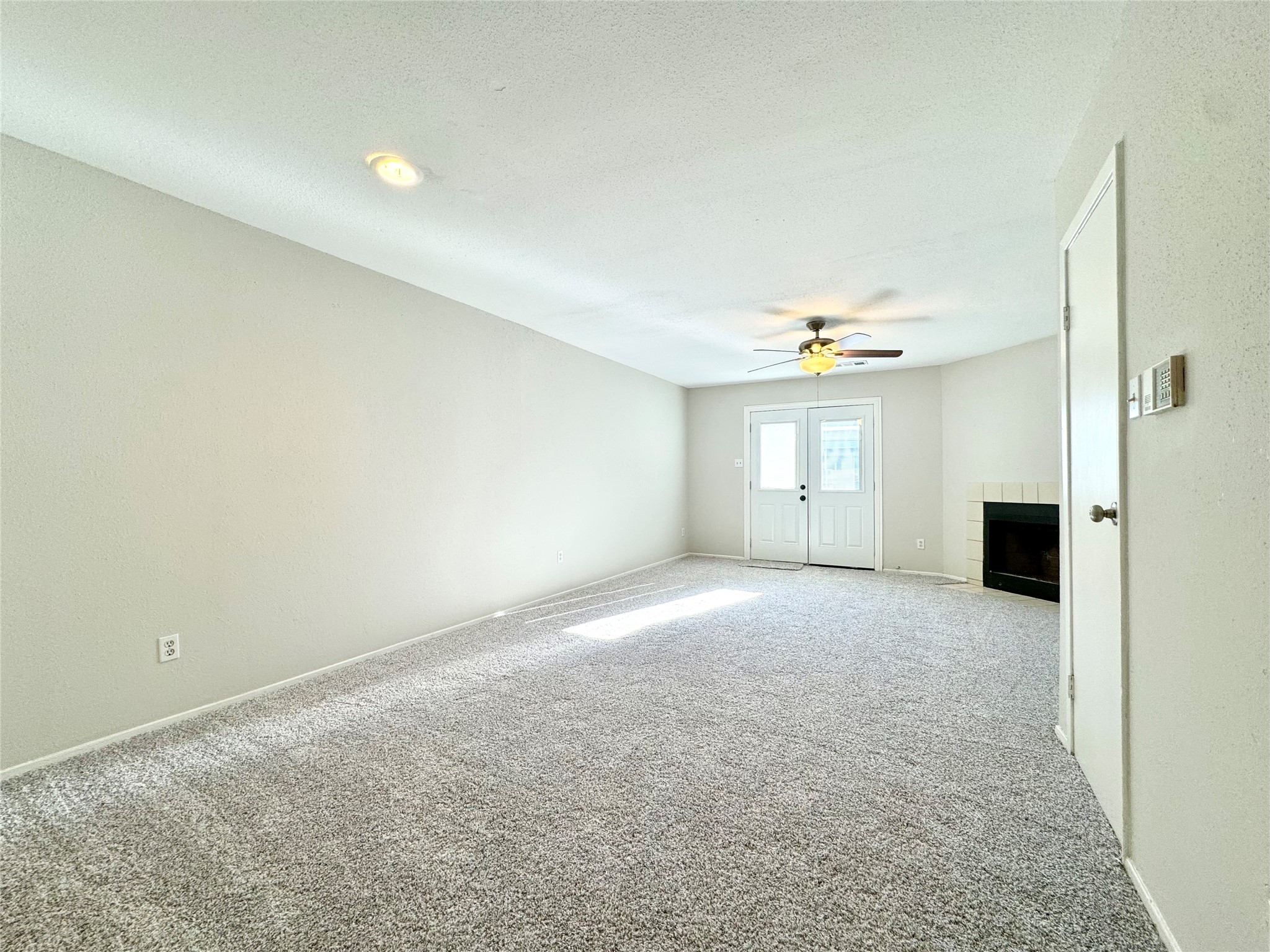 8644 Victorian Village Drive 8644 Property Photo 7