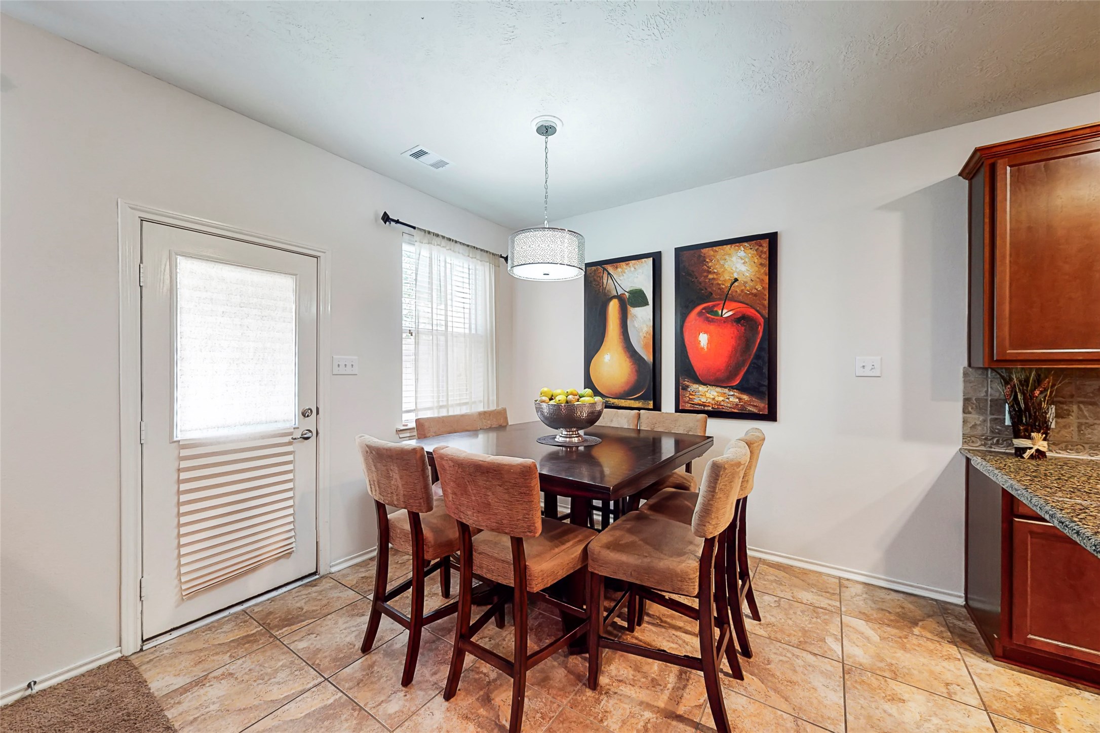 3 Fairlee Court Property Photo 5
