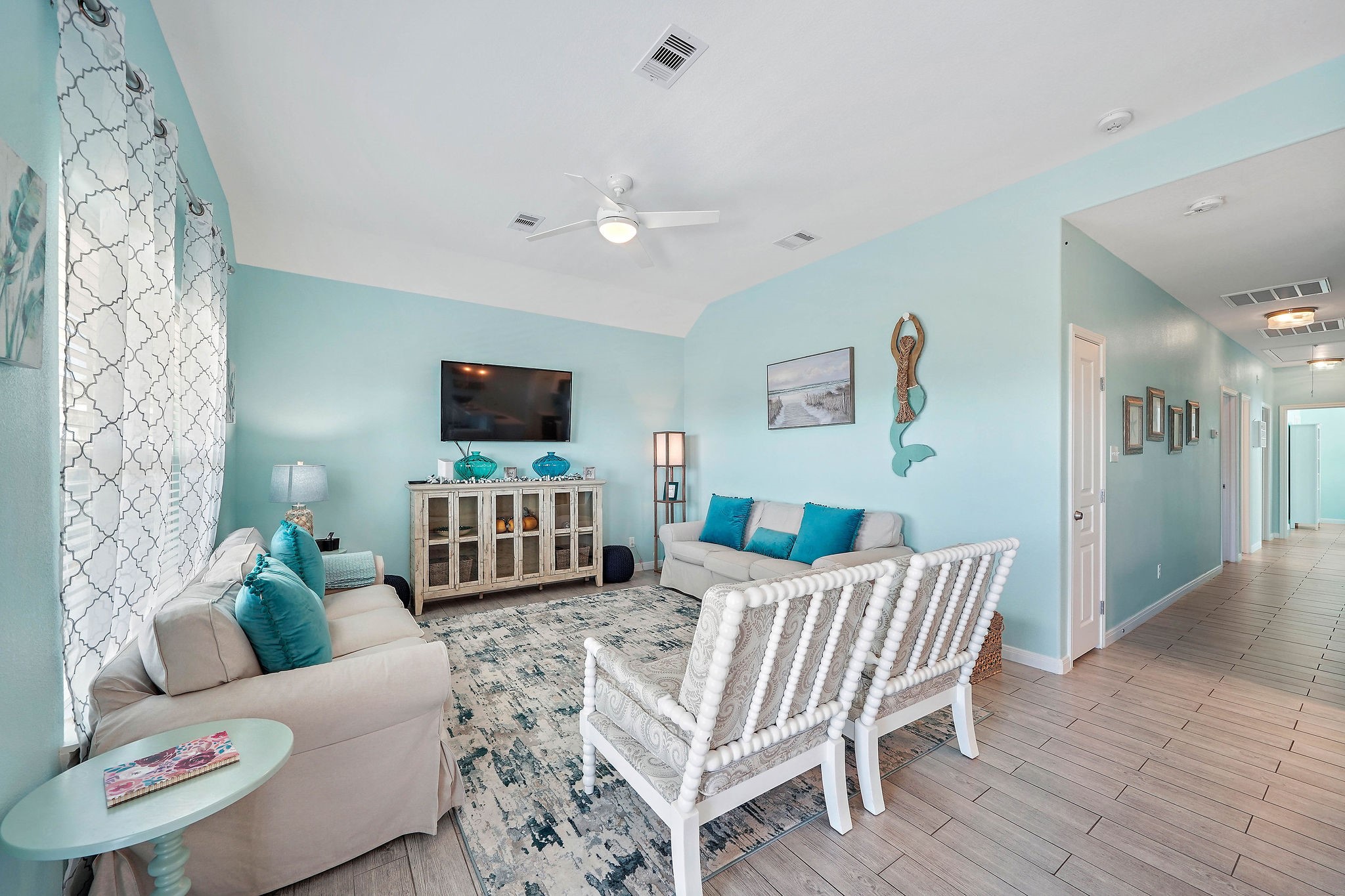4211 Navarro Drive Property Photo 4