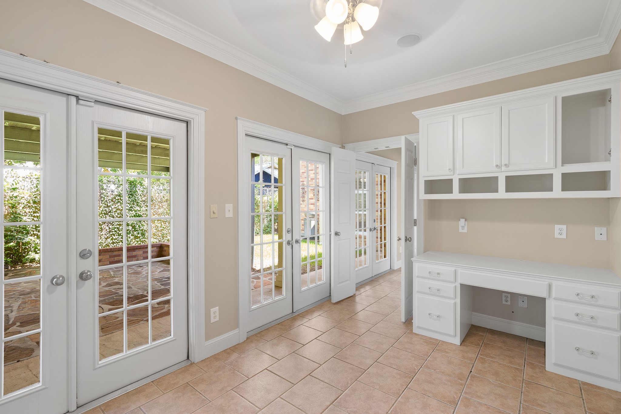 407 E Santa Rosa Street Property Photo 17