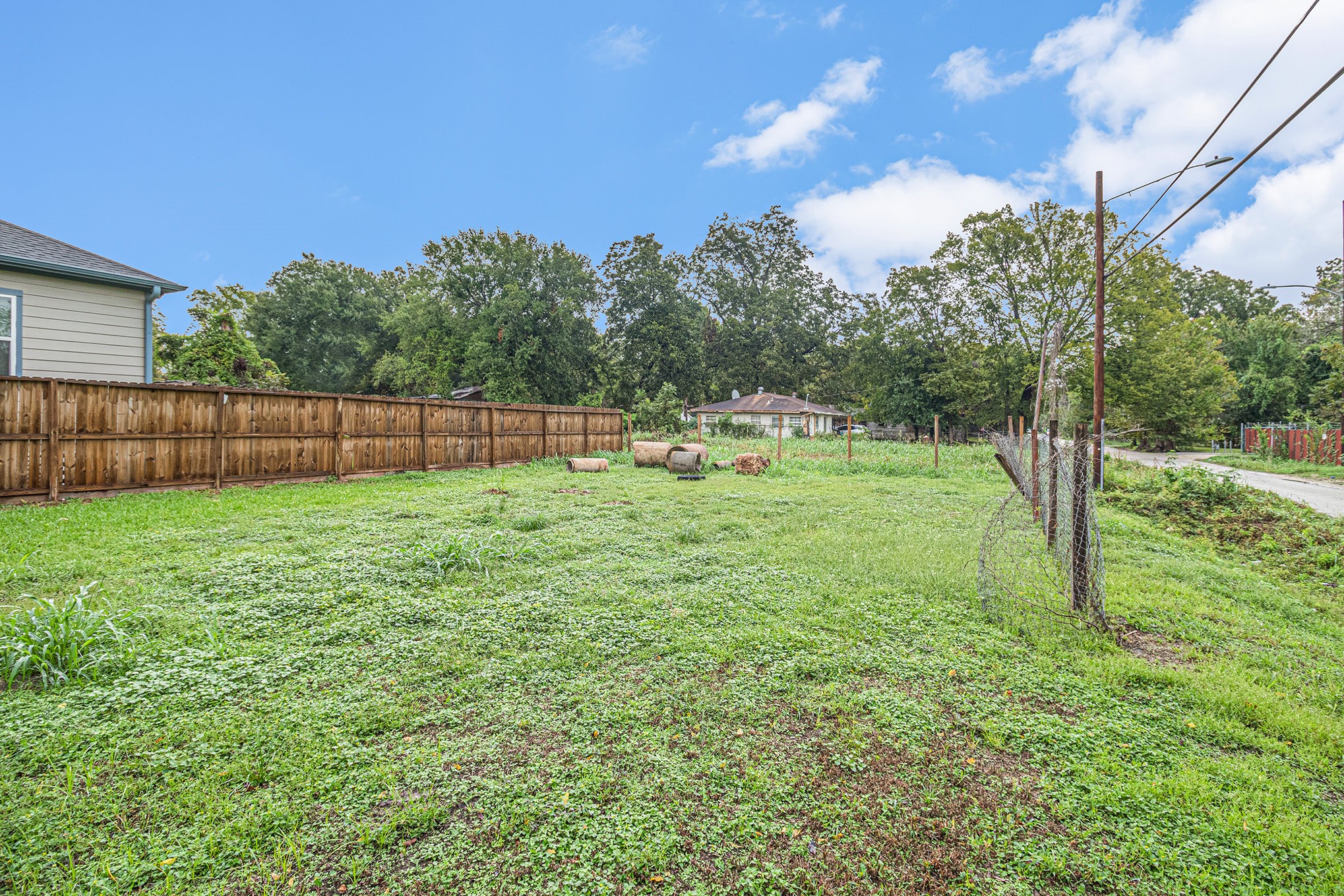 700 Rosie Street Property Photo 4