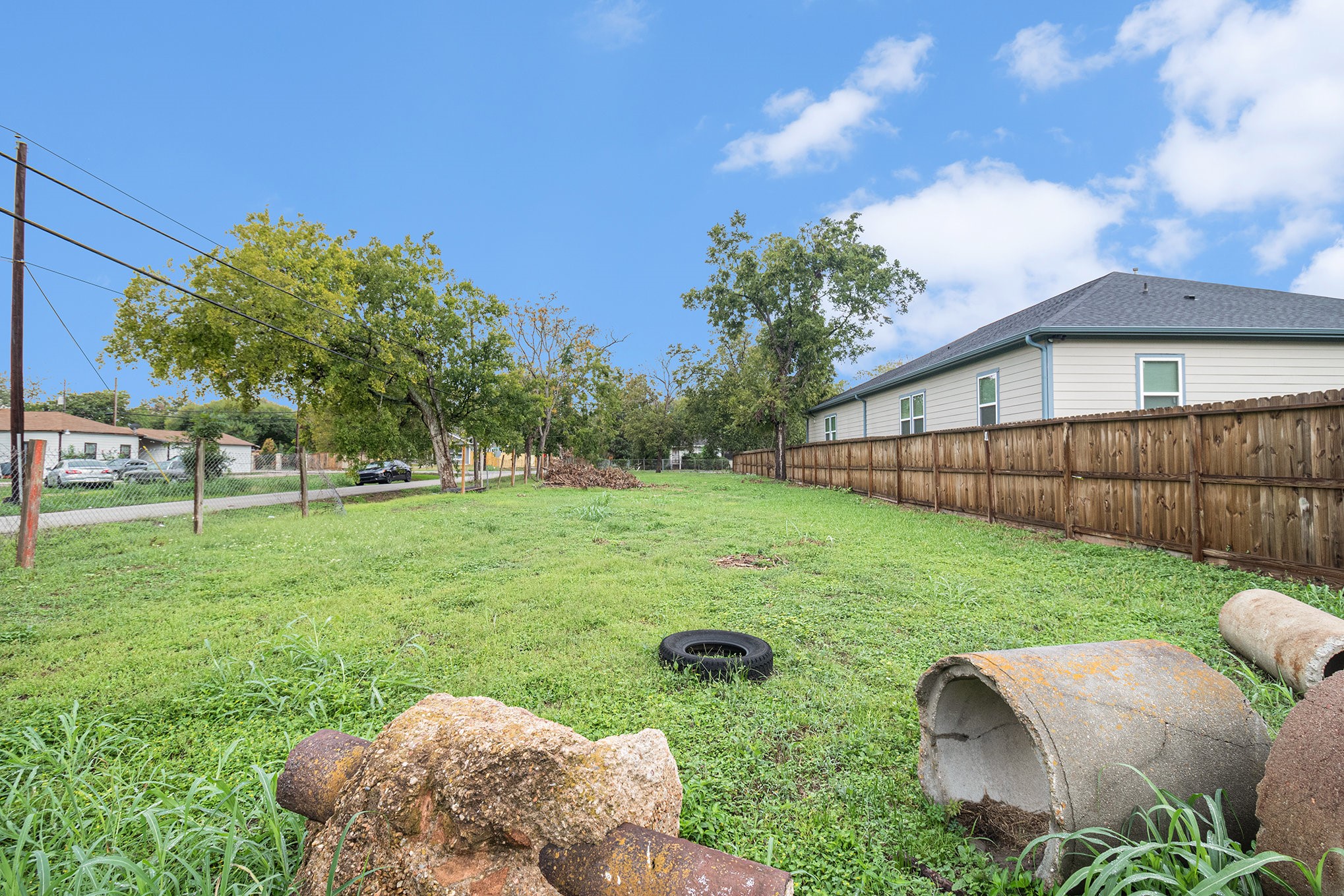 700 Rosie Street Property Photo 6