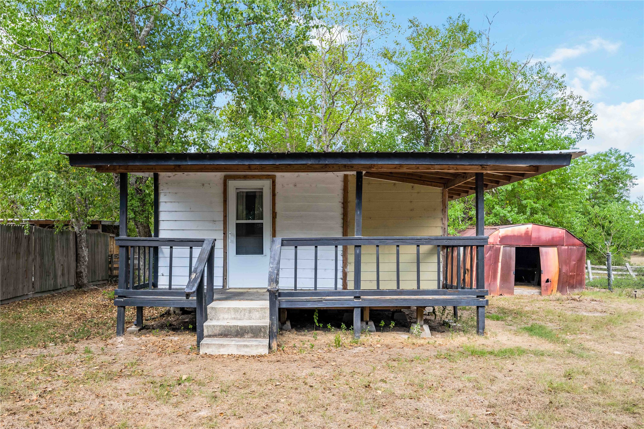 20314 Great Lake Street Property Photo 3