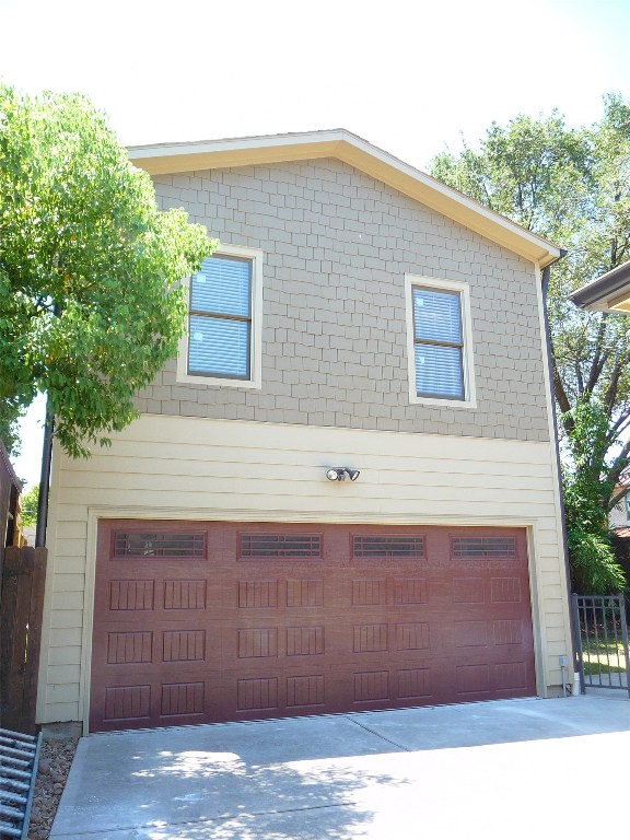 1009 Peden Street Property Photo 1
