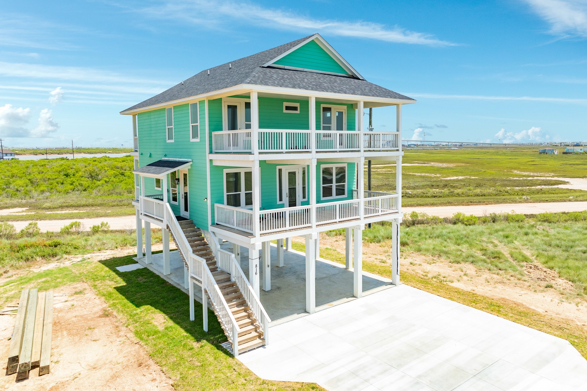 816 Coast Guard Property Photo 1