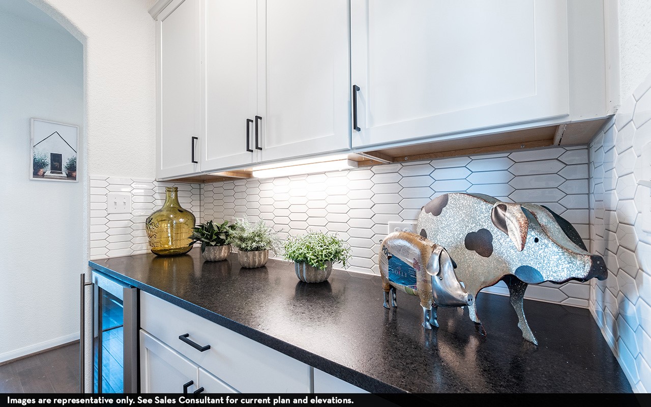 817 Westwood Drive Property Photo 16