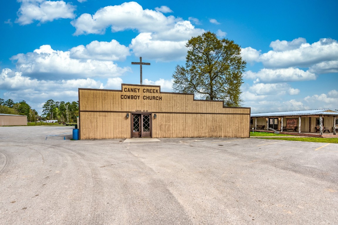 14389 Fm 1485 Property Photo 4