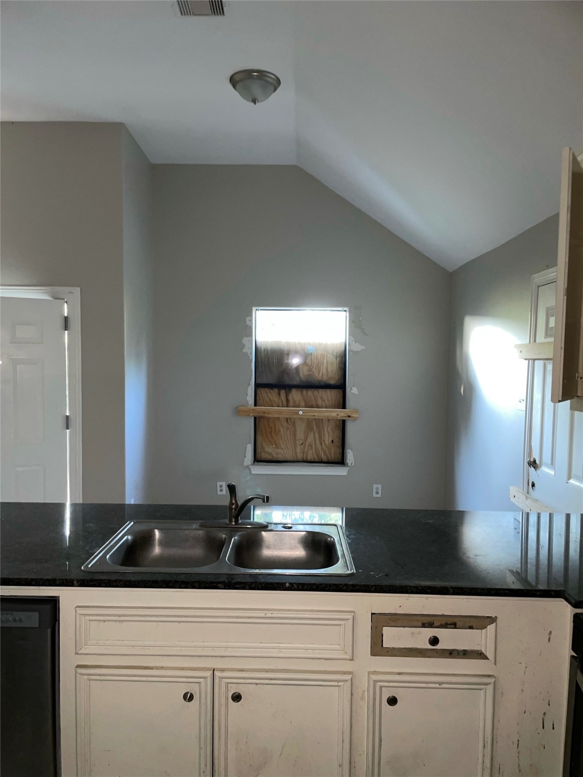 4602 Sterling Street Property Photo 15