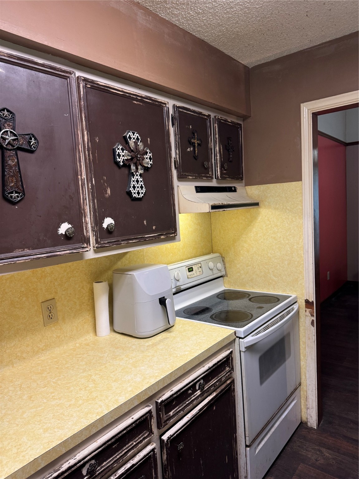 504 Hackberry Street Property Photo 14