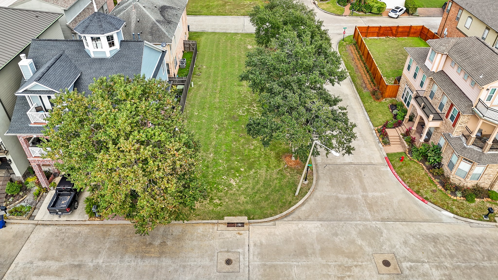 1306 Oceanside Lane Property Photo 2