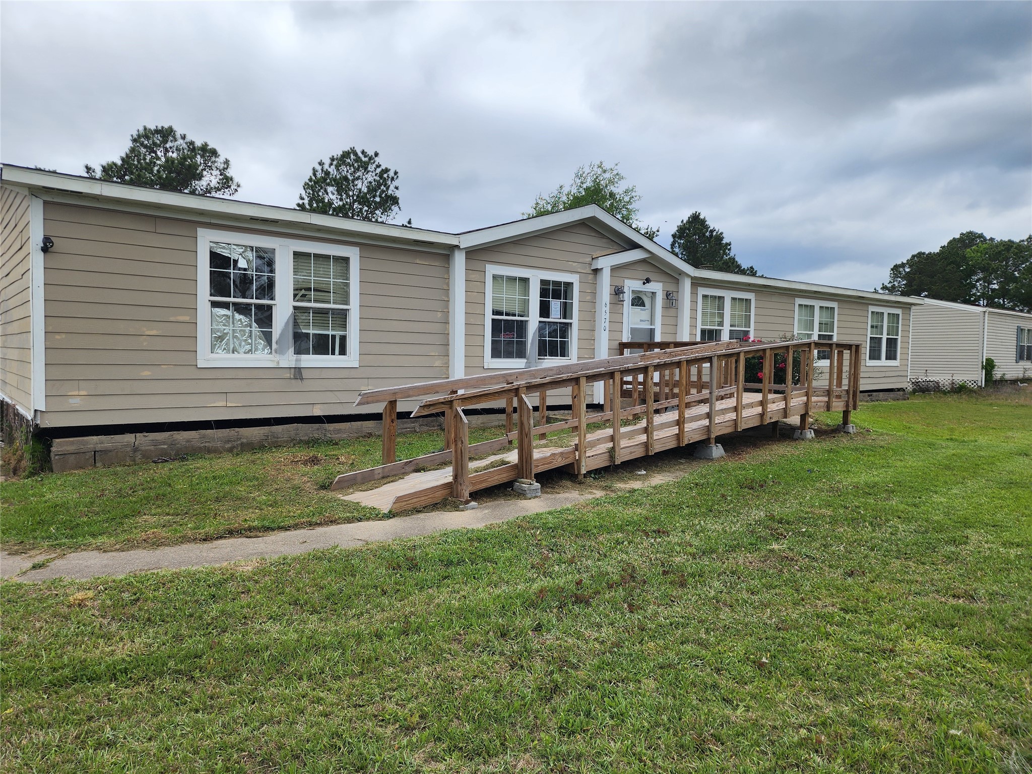 6570 Tulip Property Photo 1