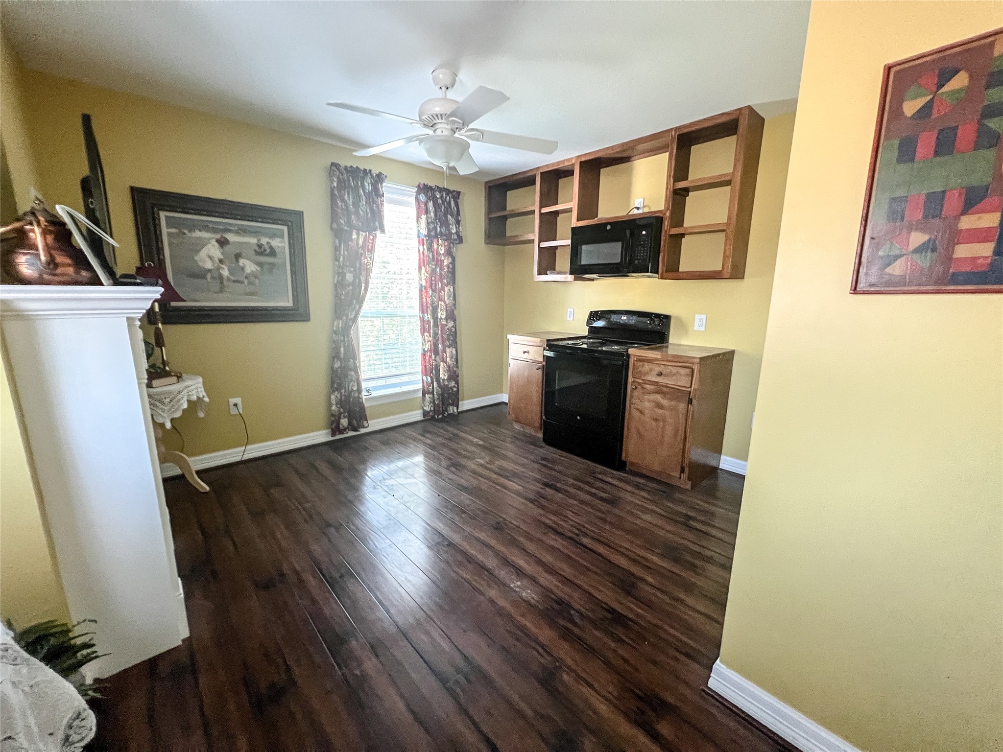 9500 Mayfield Avenue F Property Photo 5