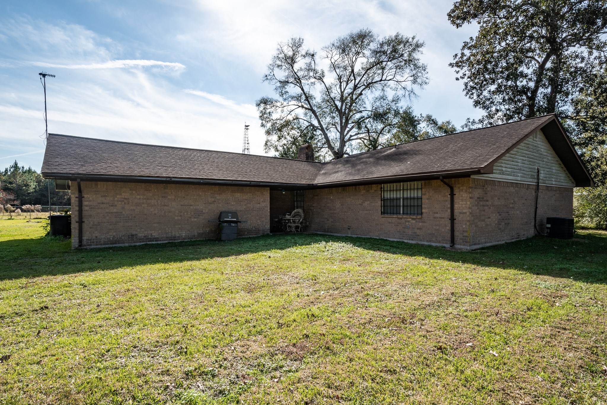 10488 Fostoria Road Property Photo 9