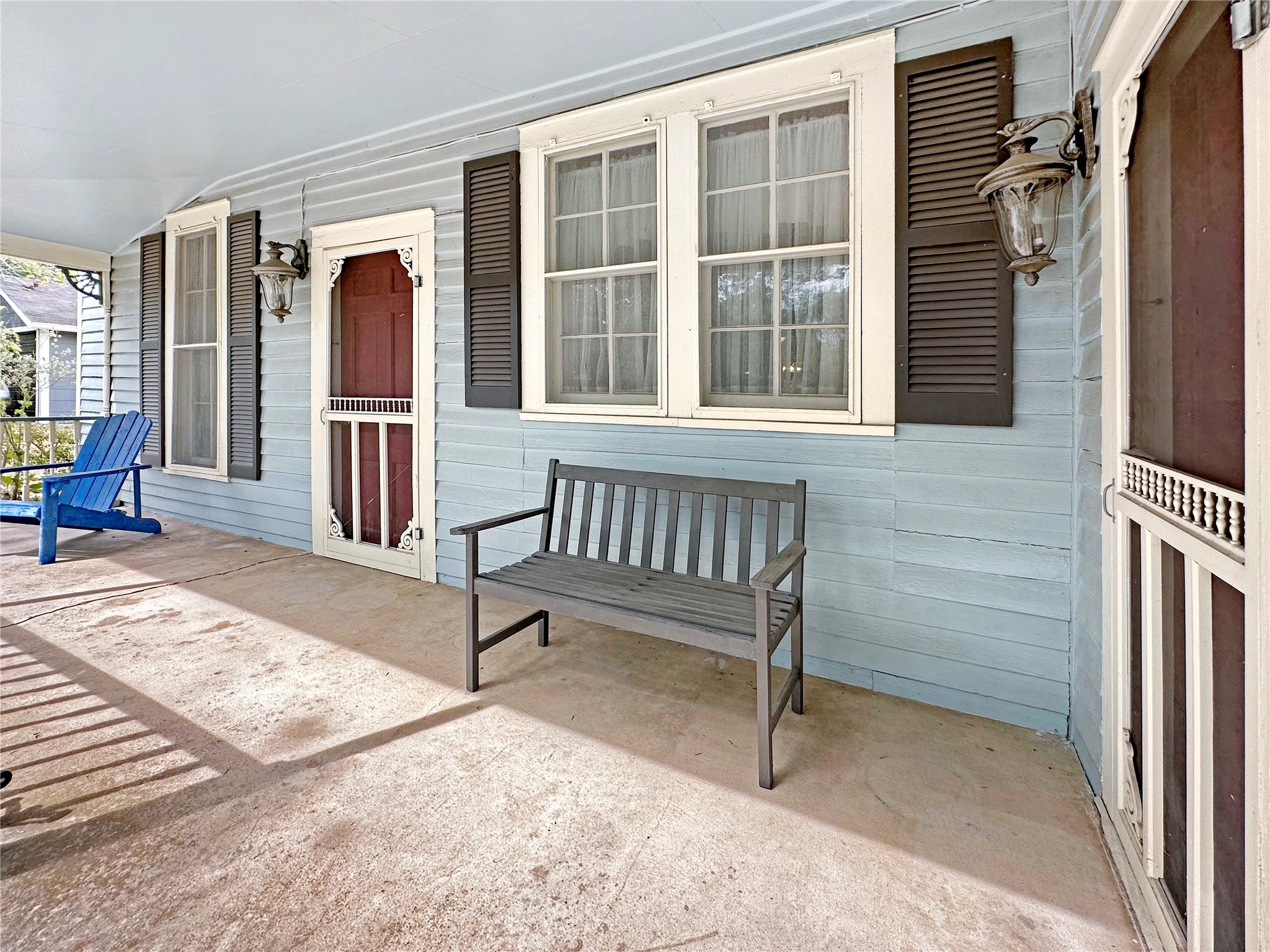 714 S Faires Street Property Photo 4