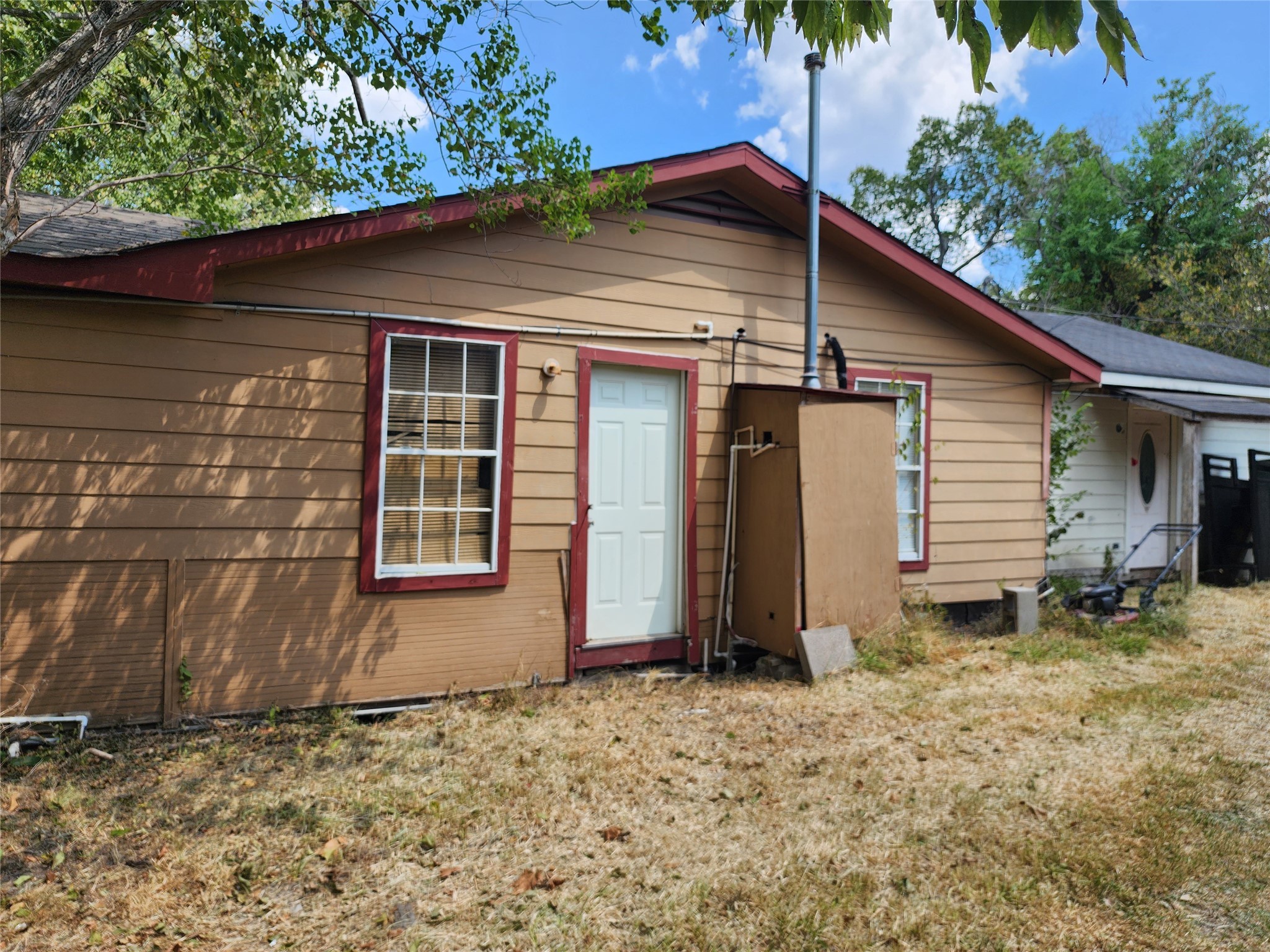5910 Allison Road Property Photo 5