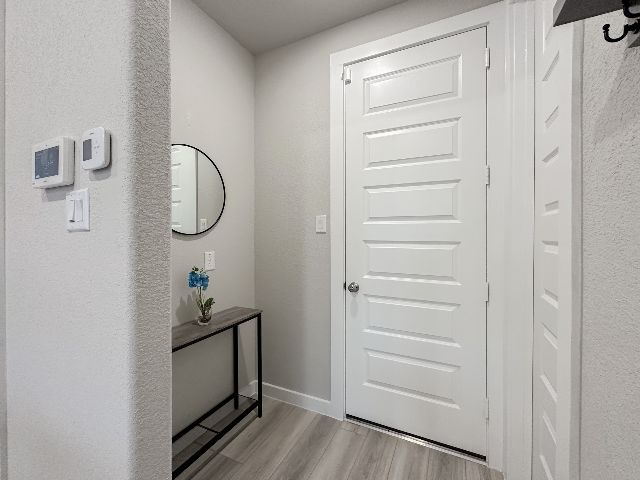 9908 Storehouse Drive Property Photo 12