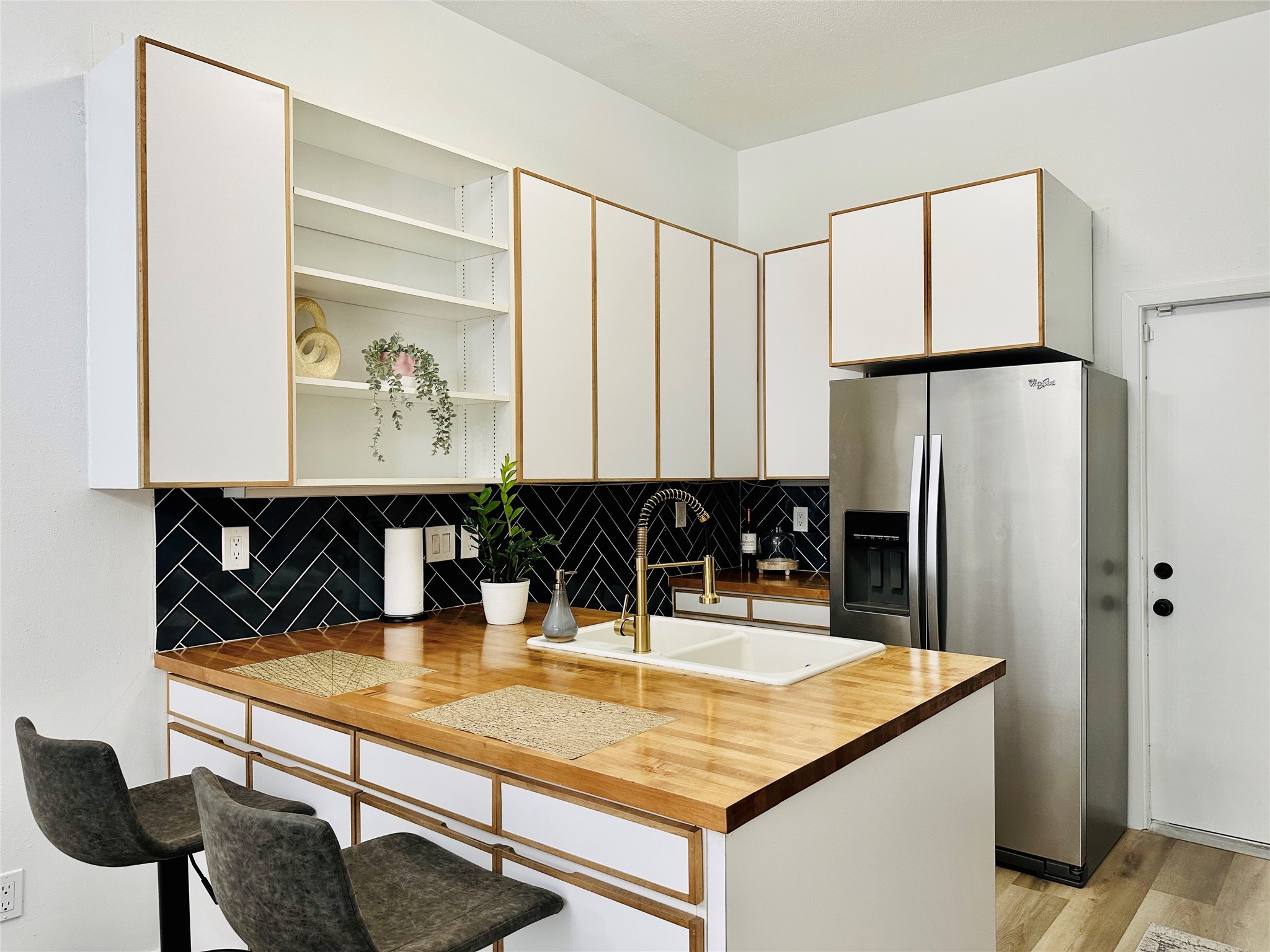 1504 Southmore Boulevard Property Photo 4