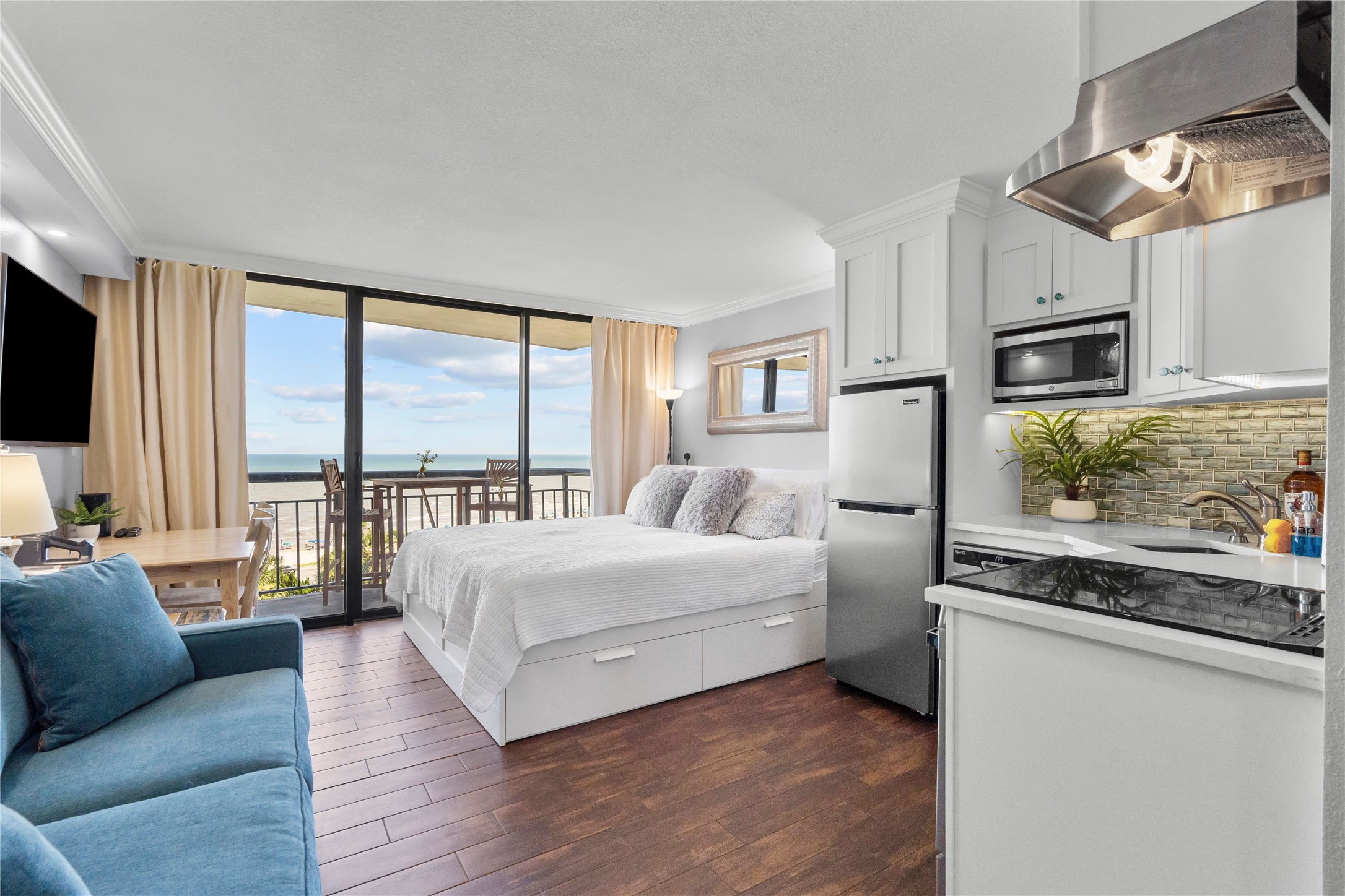 5220 Seawall Boulevard 832 Property Photo 6