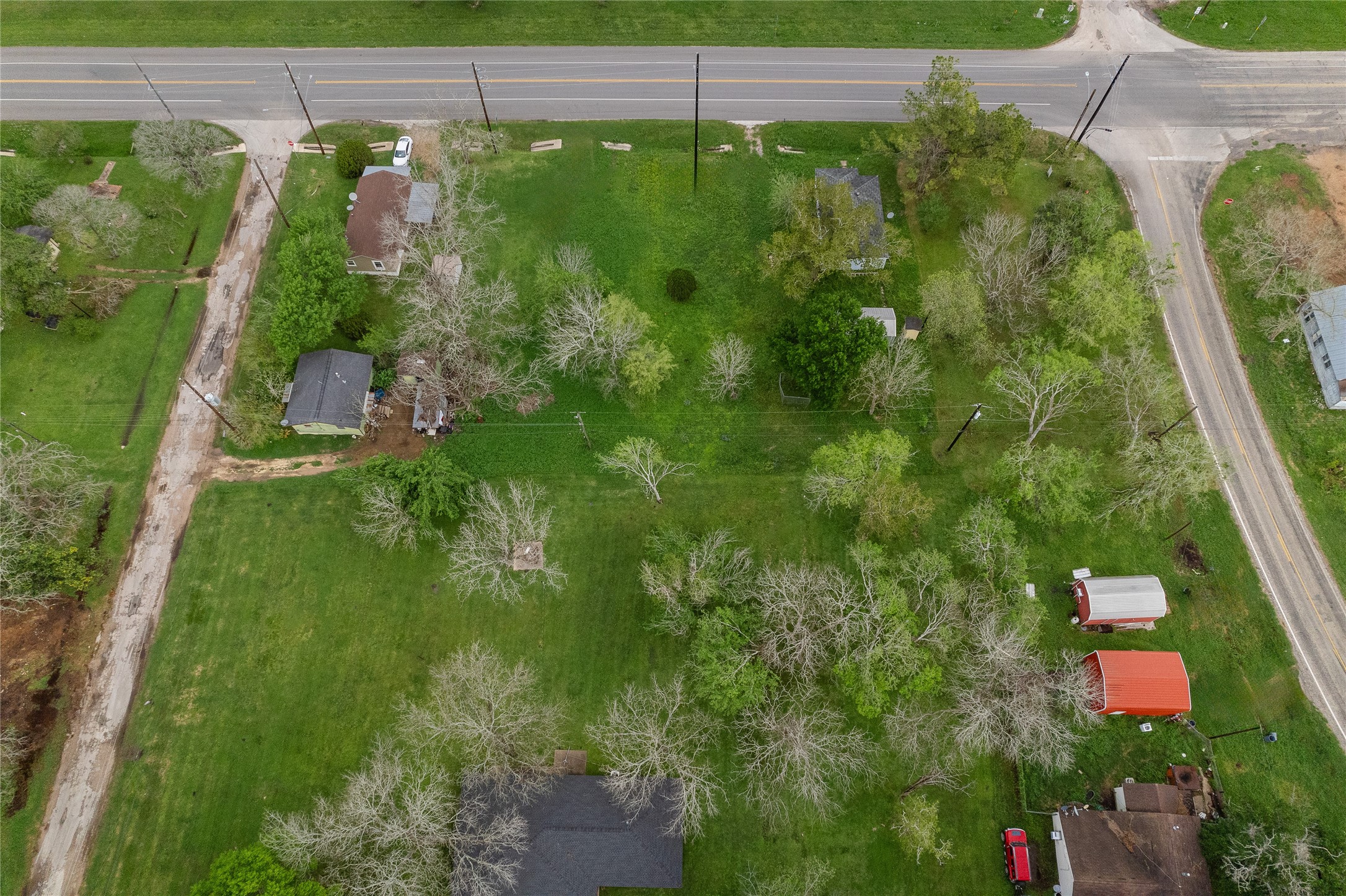 5619 Commerce Street Property Photo 4