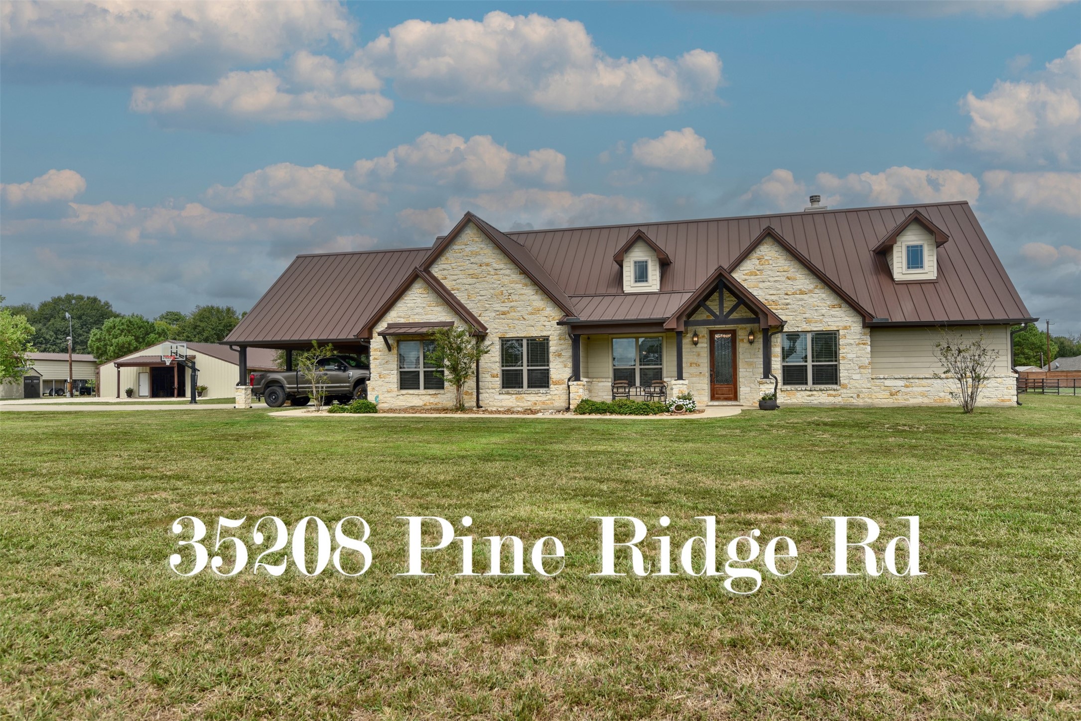 35208 Pine Ridge Road Property Photo 1