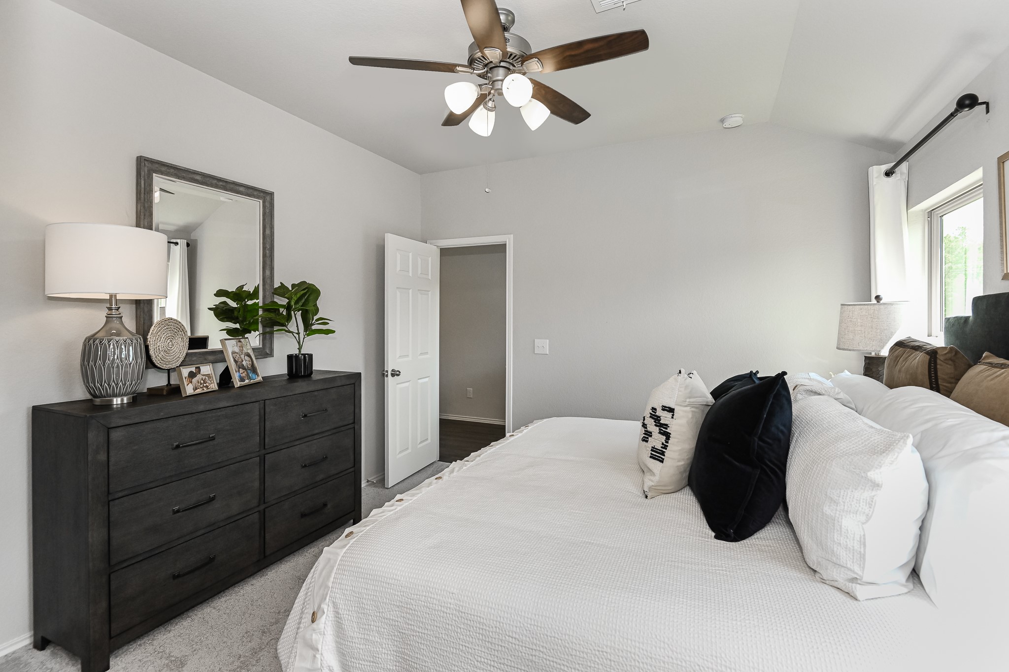 7914 Globe Thistle Lane Property Photo 18