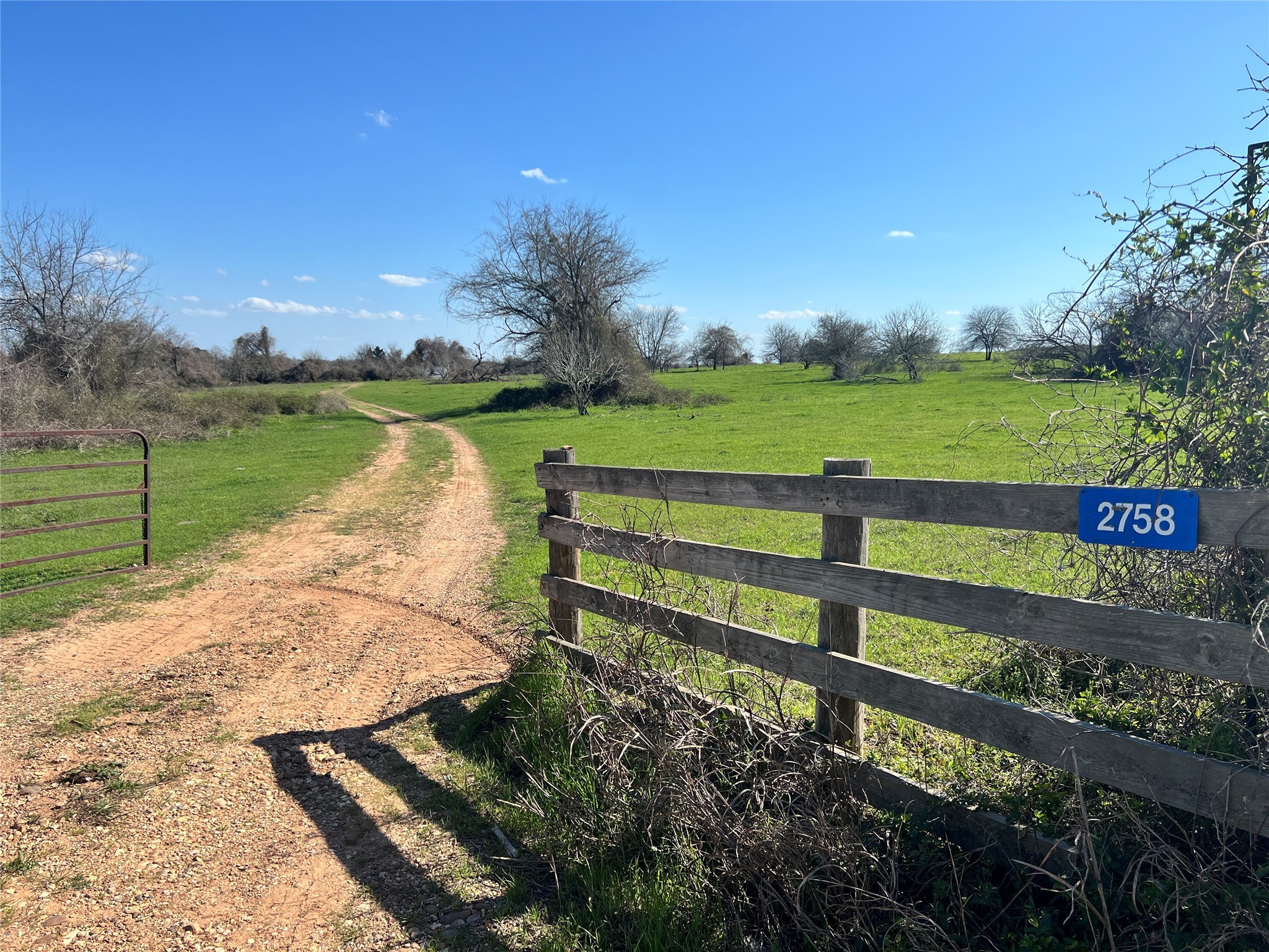 001 Blezinger Road Property Photo 3