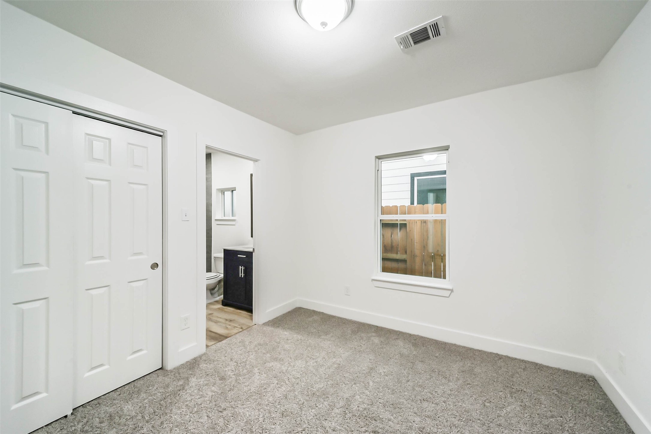 2705 Winbern Street Property Photo 15
