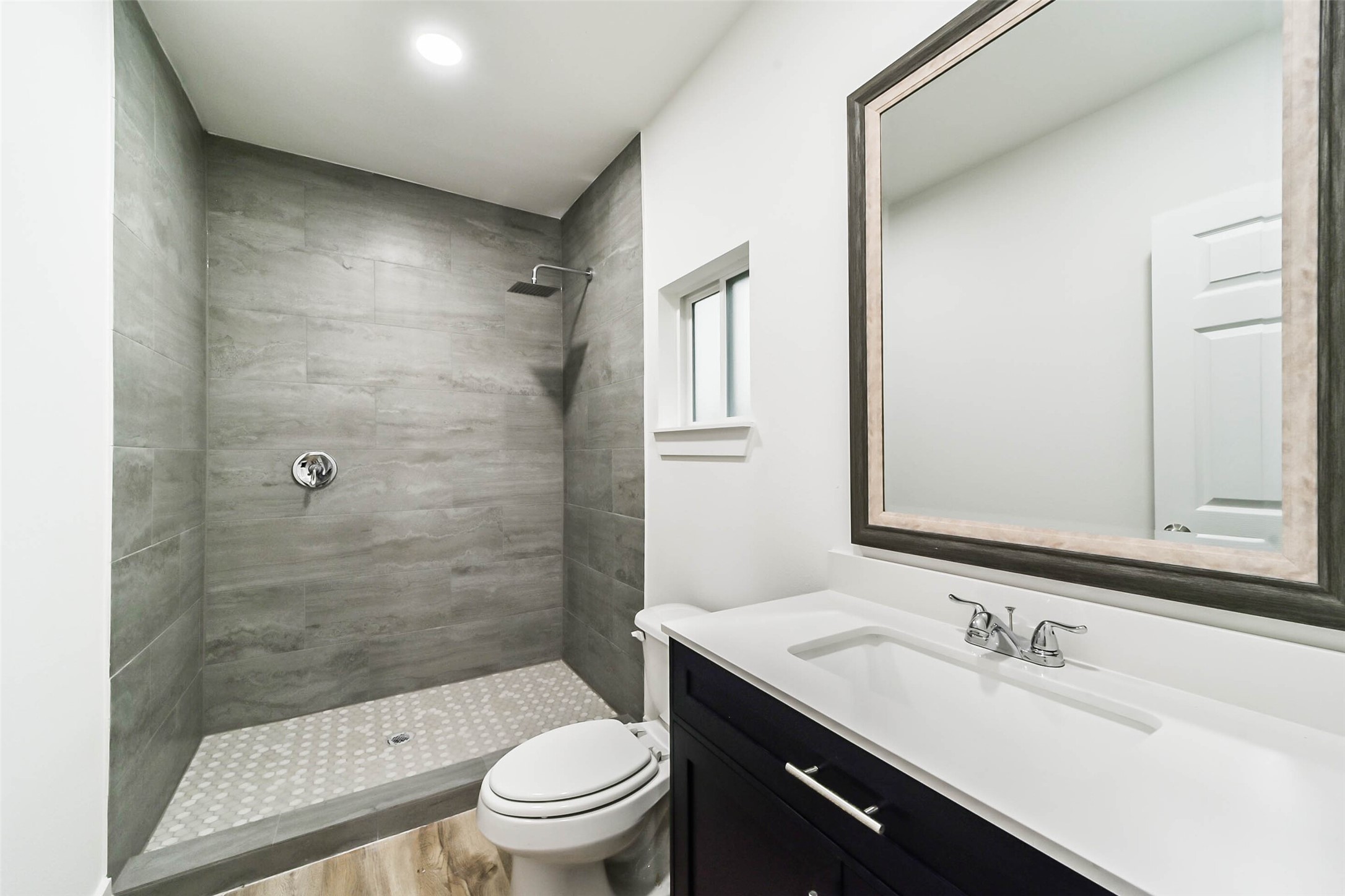 2705 Winbern Street Property Photo 17