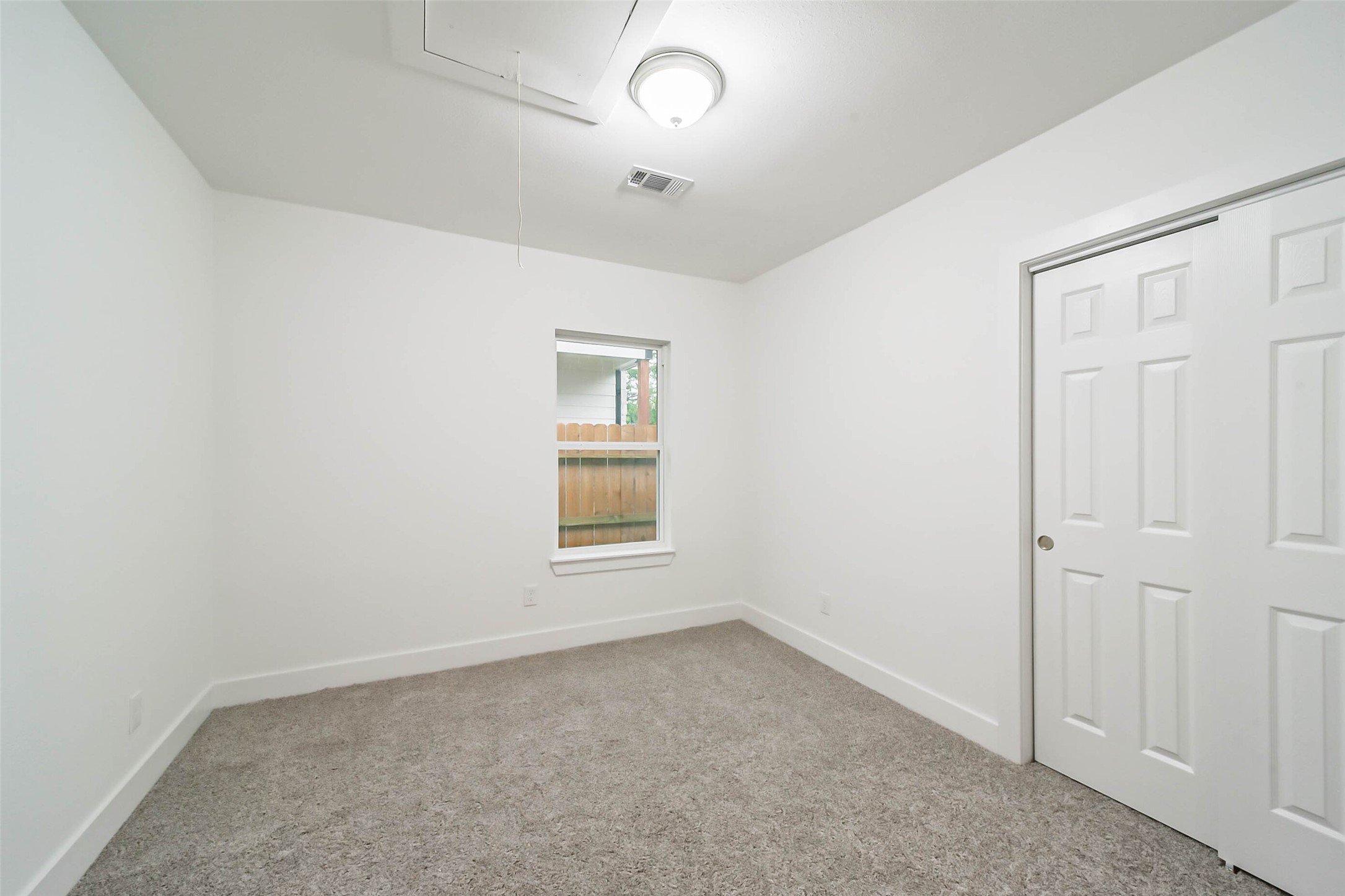 2705 Winbern Street Property Photo 19