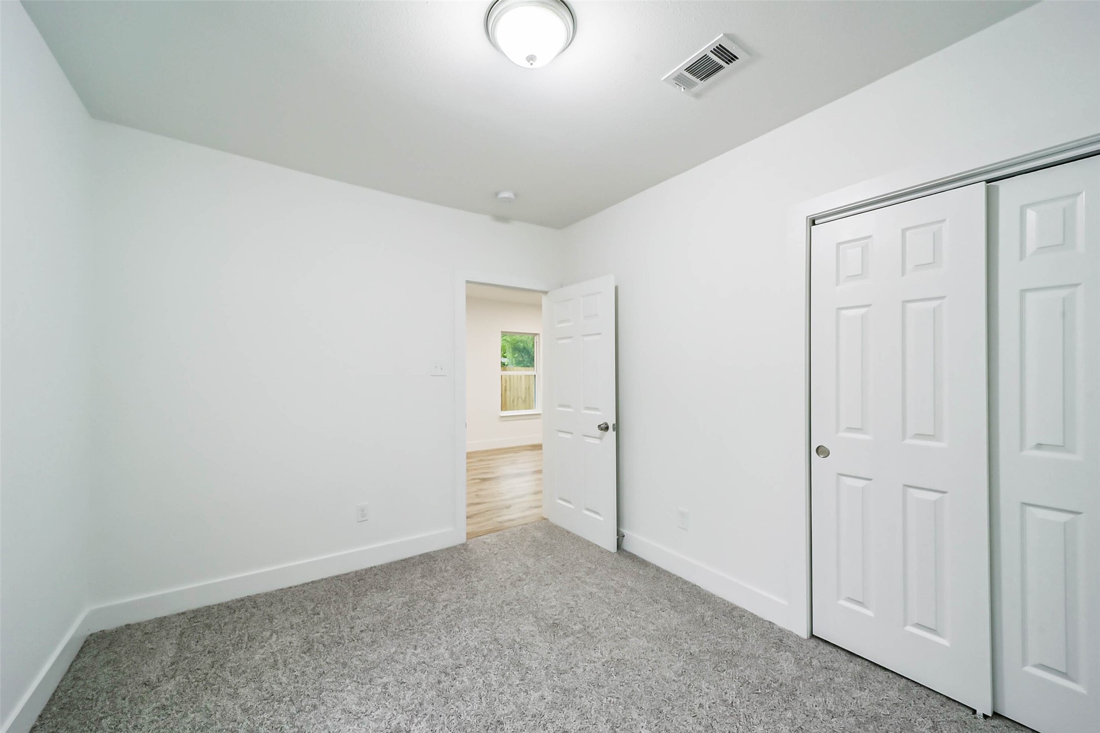 2705 Winbern Street Property Photo 22