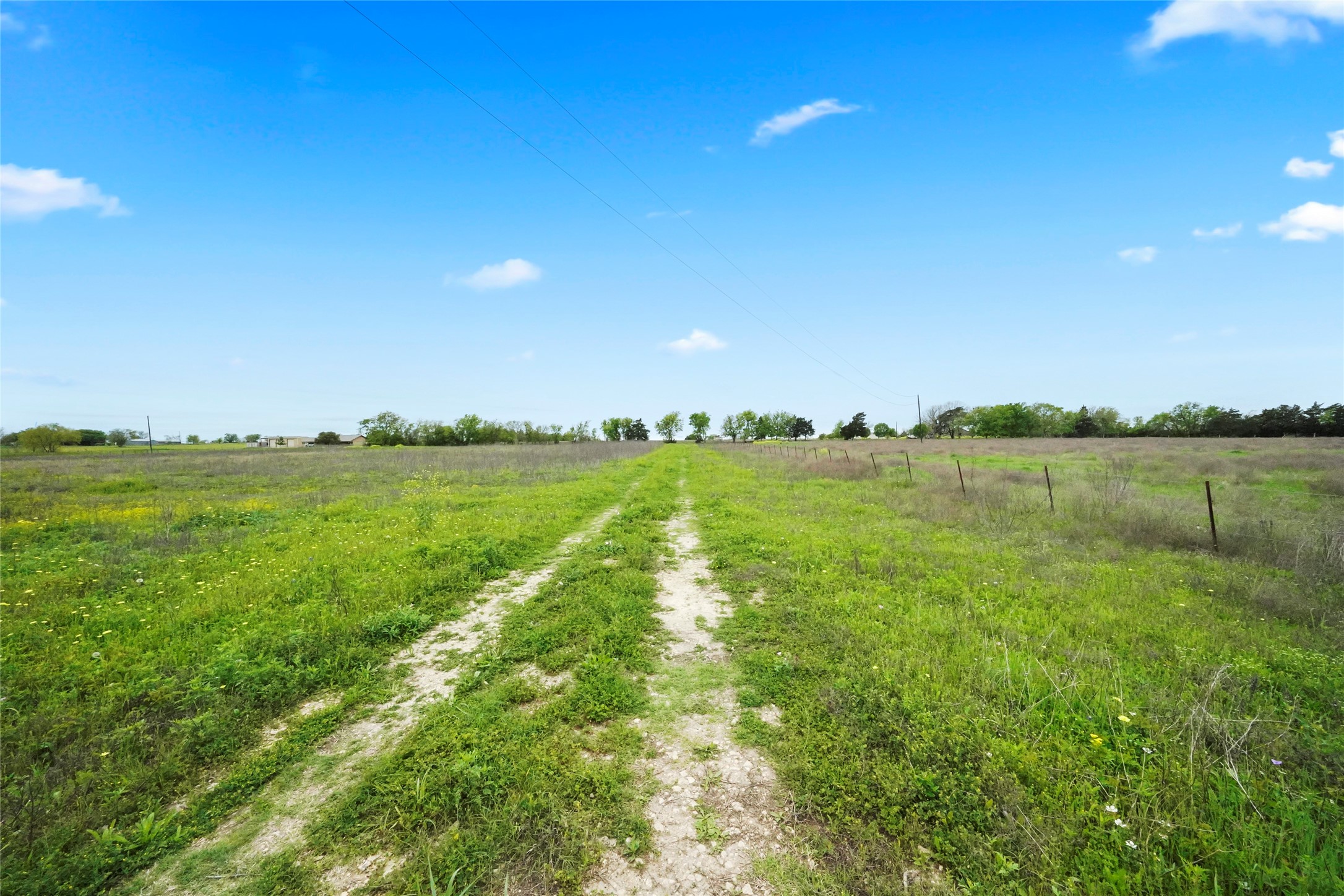 0 Fm-2502 Property Photo 9