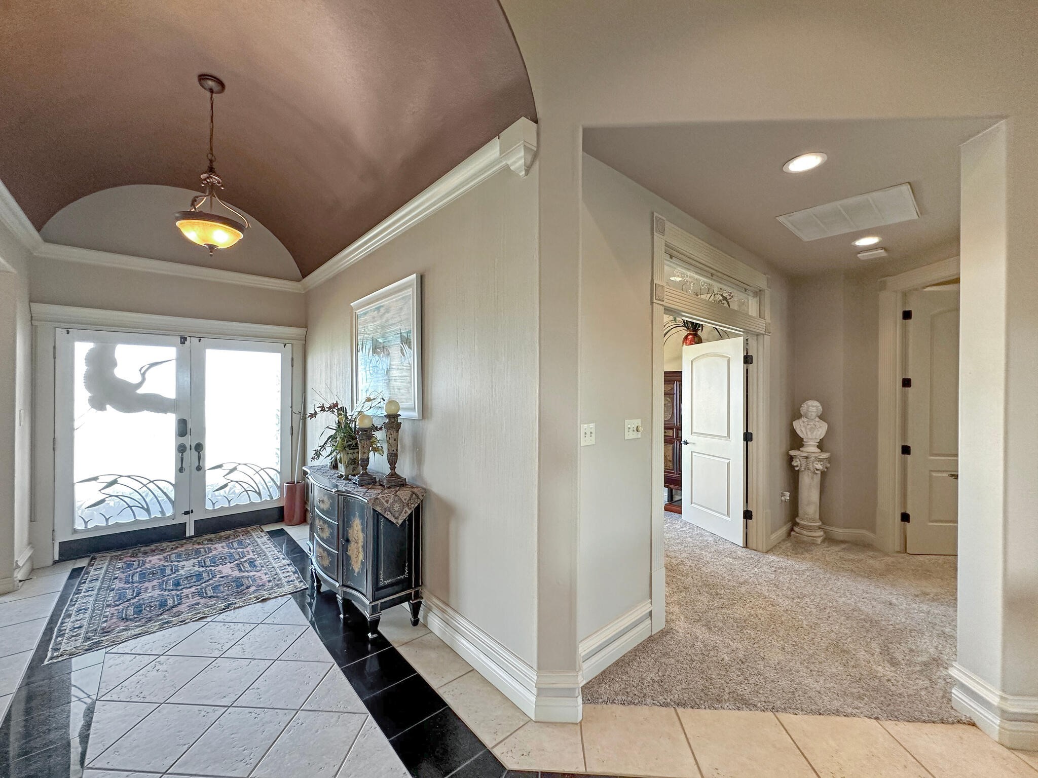 813 Pinata Drive Property Photo 3