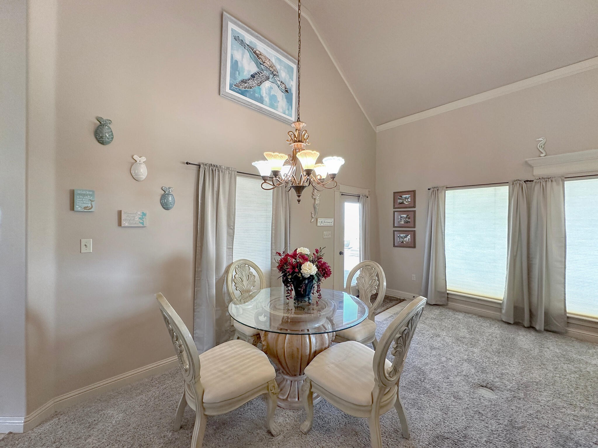 813 Pinata Drive Property Photo 11