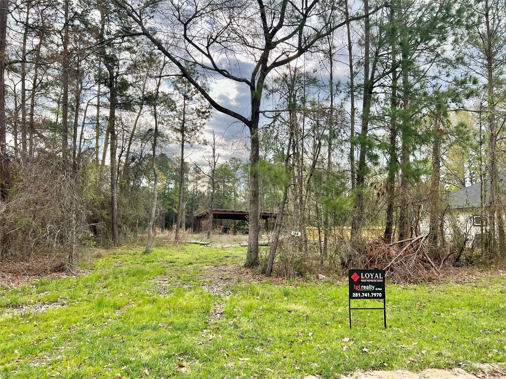 153 E Cattle Drive Property Photo 3
