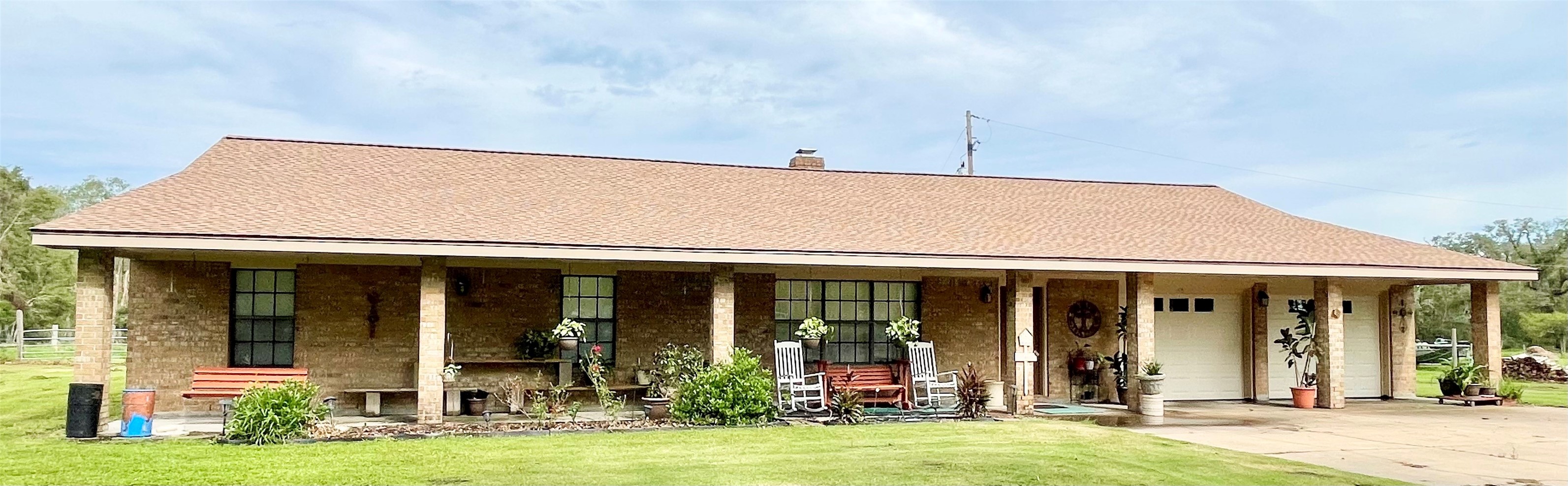 331 County Road 735 Property Photo 1