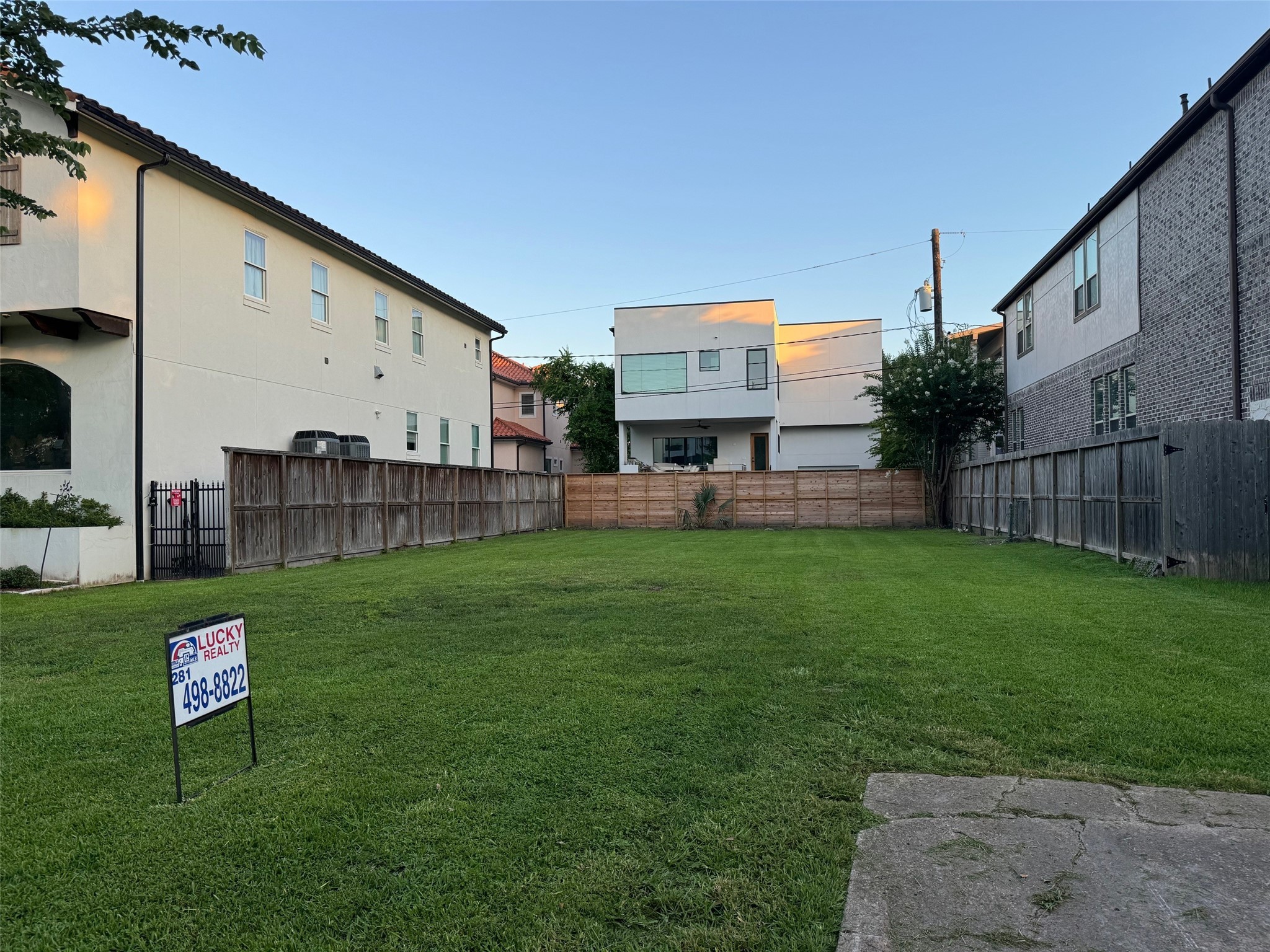 4303 Holt Street Property Photo 1