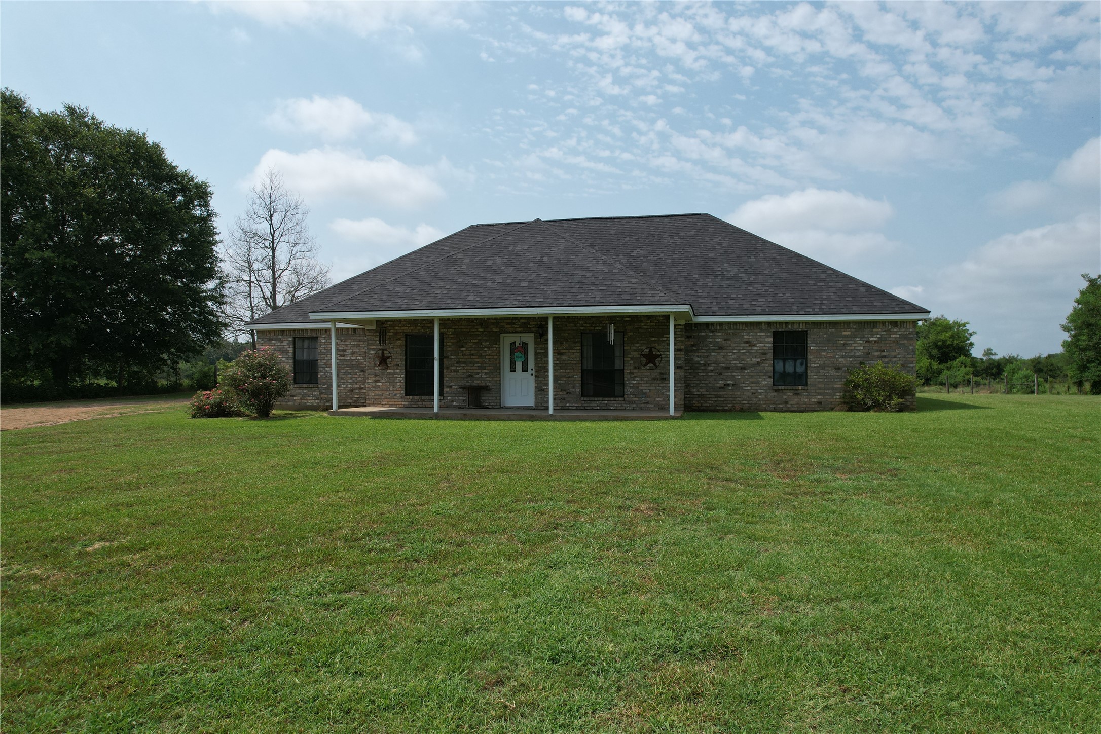 862 County Road 4570 Property Photo 1