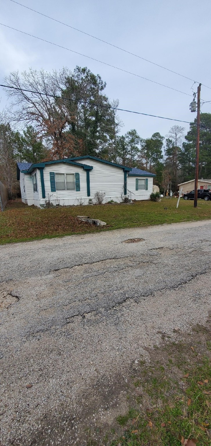305 Canadian Drive Property Photo 2