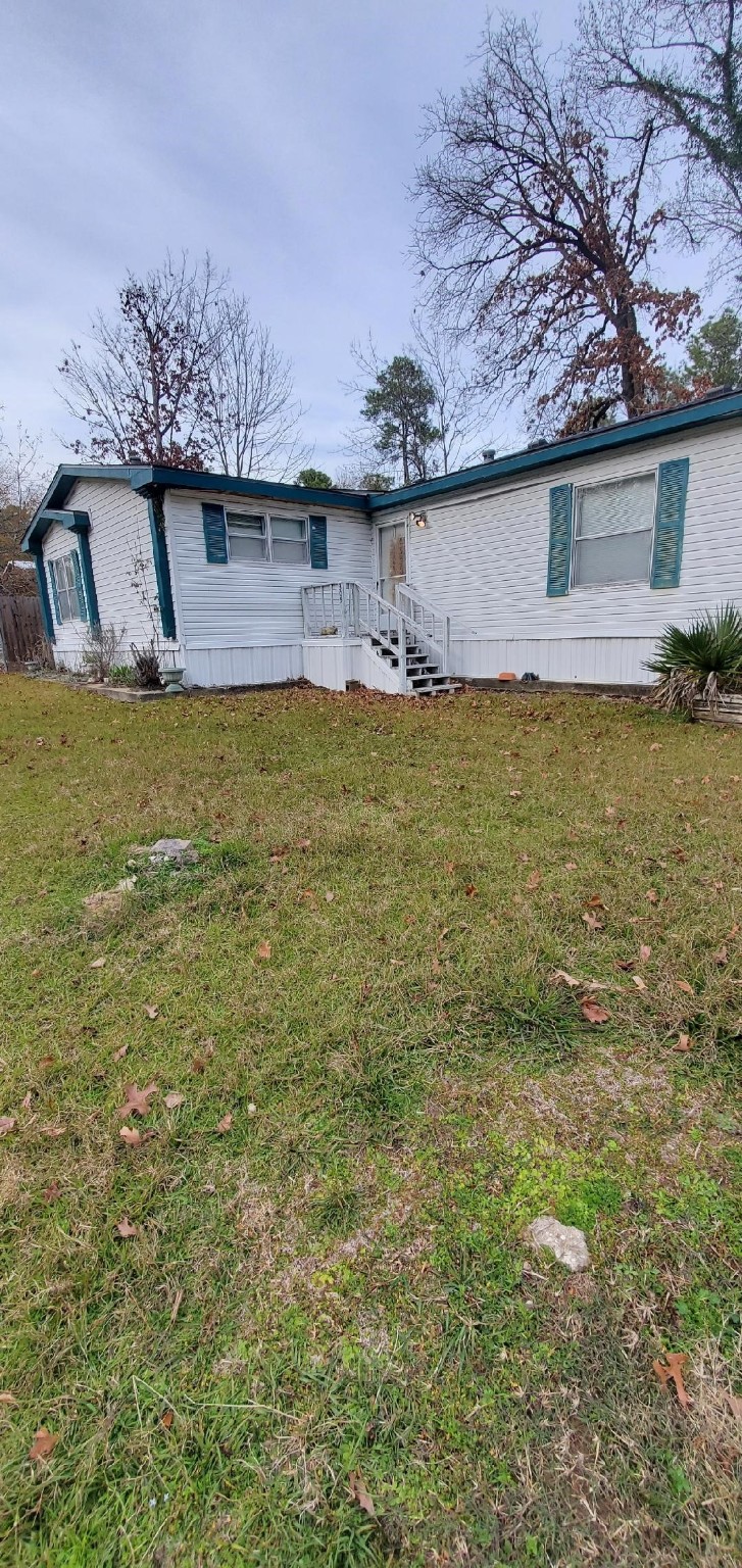 305 Canadian Drive Property Photo 3