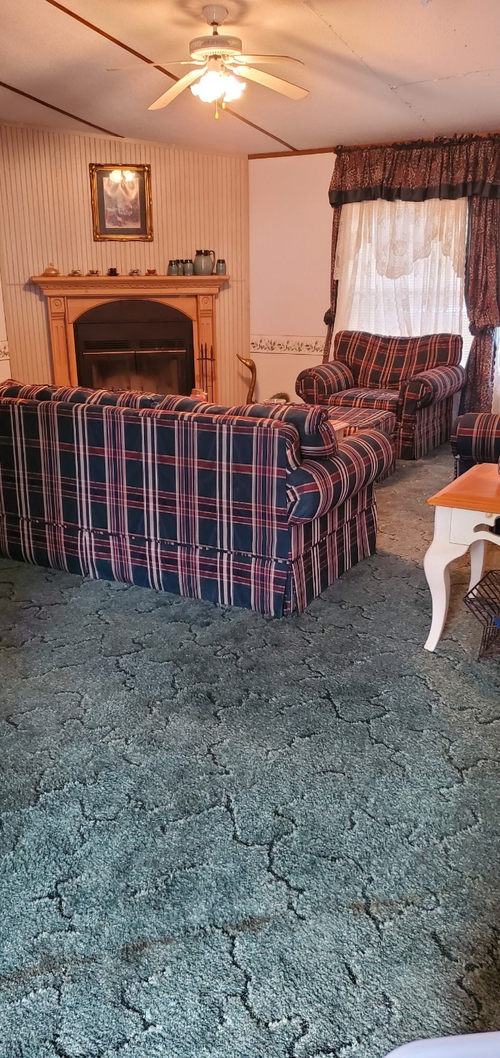 305 Canadian Drive Property Photo 4