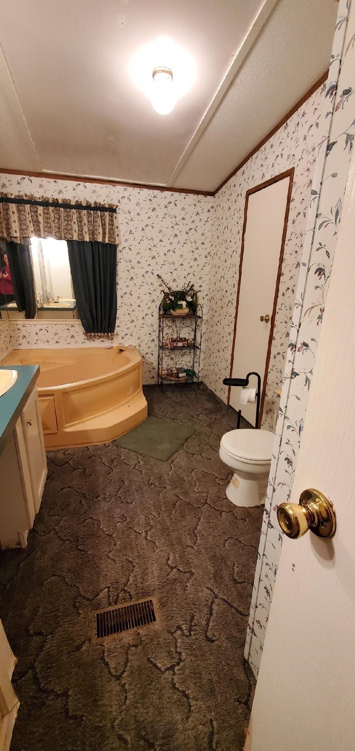 305 Canadian Drive Property Photo 13