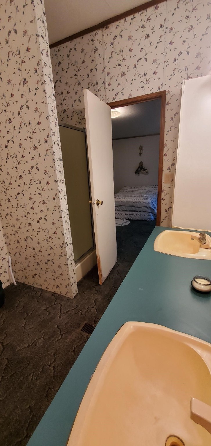305 Canadian Drive Property Photo 14
