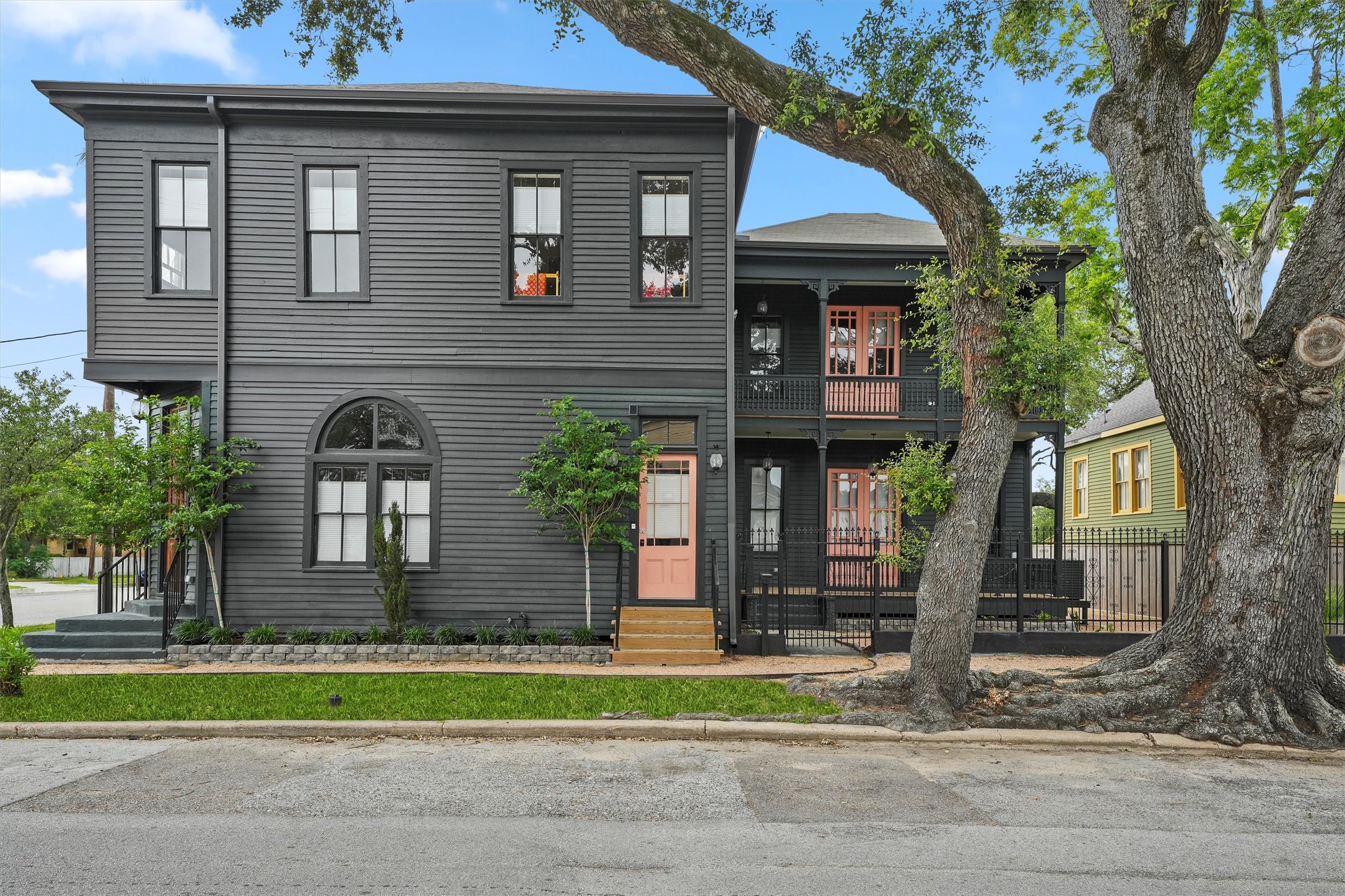 3128 Avenue L Property Photo