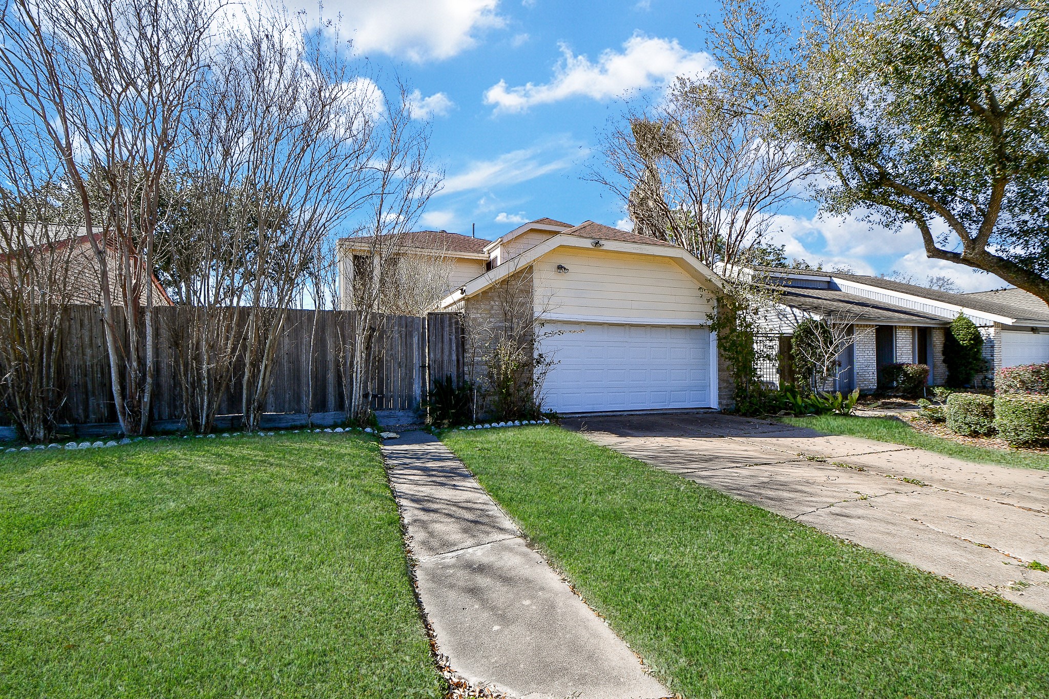 12110 Meadow Valley Lane Property Photo 1