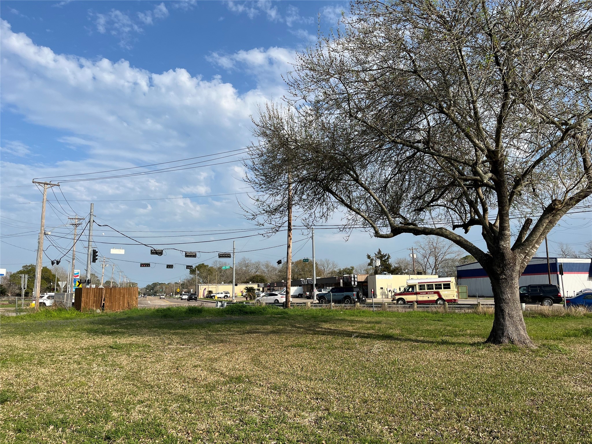 0 Fm 1266 / Fm 517 Property Photo 8