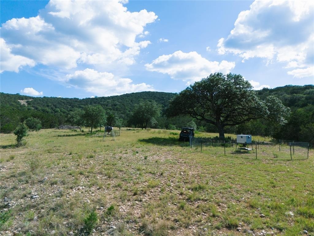 24501 N Us Highway 83 Property Photo 3