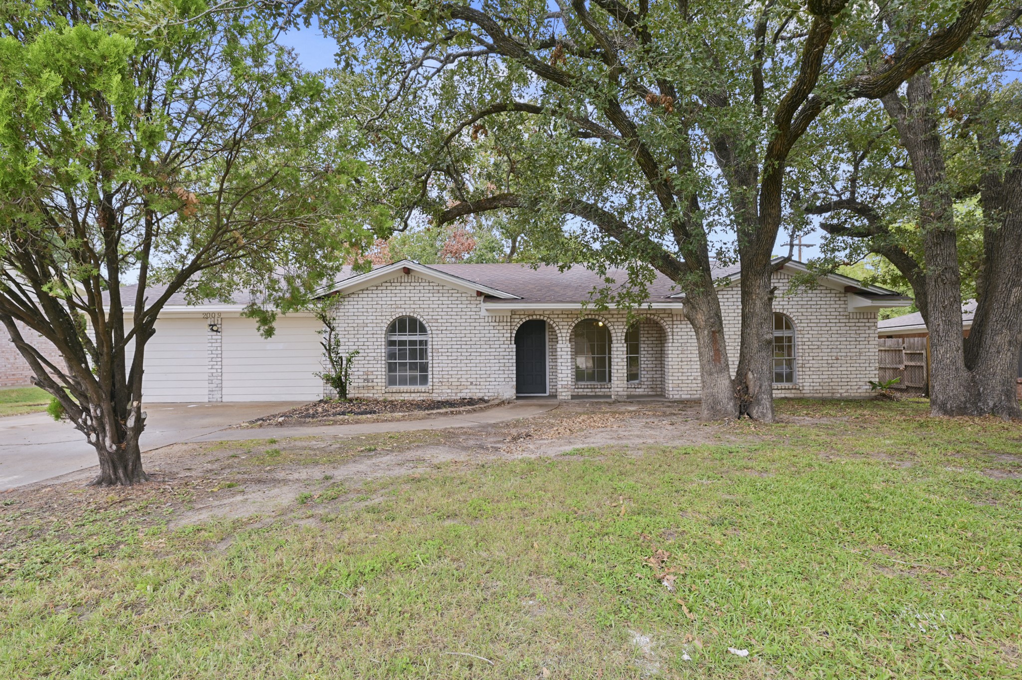 2009 Carter Creek Parkway Property Photo