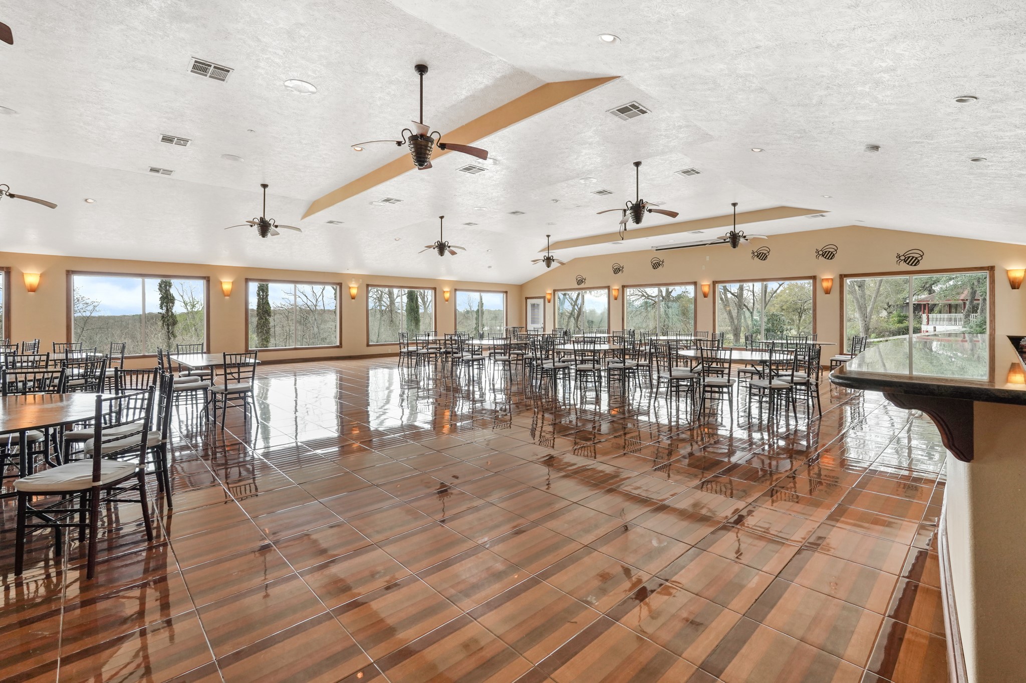 800 E Highway 90 Property Photo 14